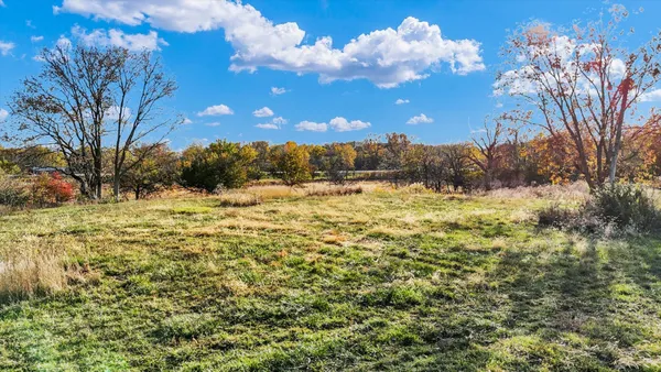 $325,000 | 2123 County Road 1700 North, St. Joseph, IL 61873