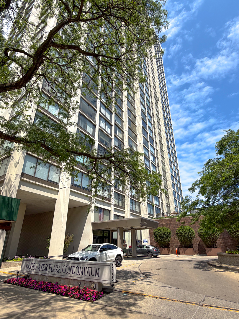 5455 North Sheridan Road, Unit 1908 Chicago, IL 60640 - Photo 1 of 12