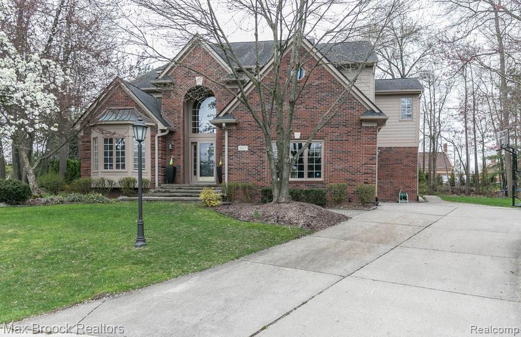3607 Merion Court Rochester Hills, MI 48309 - Photo 1 of 33