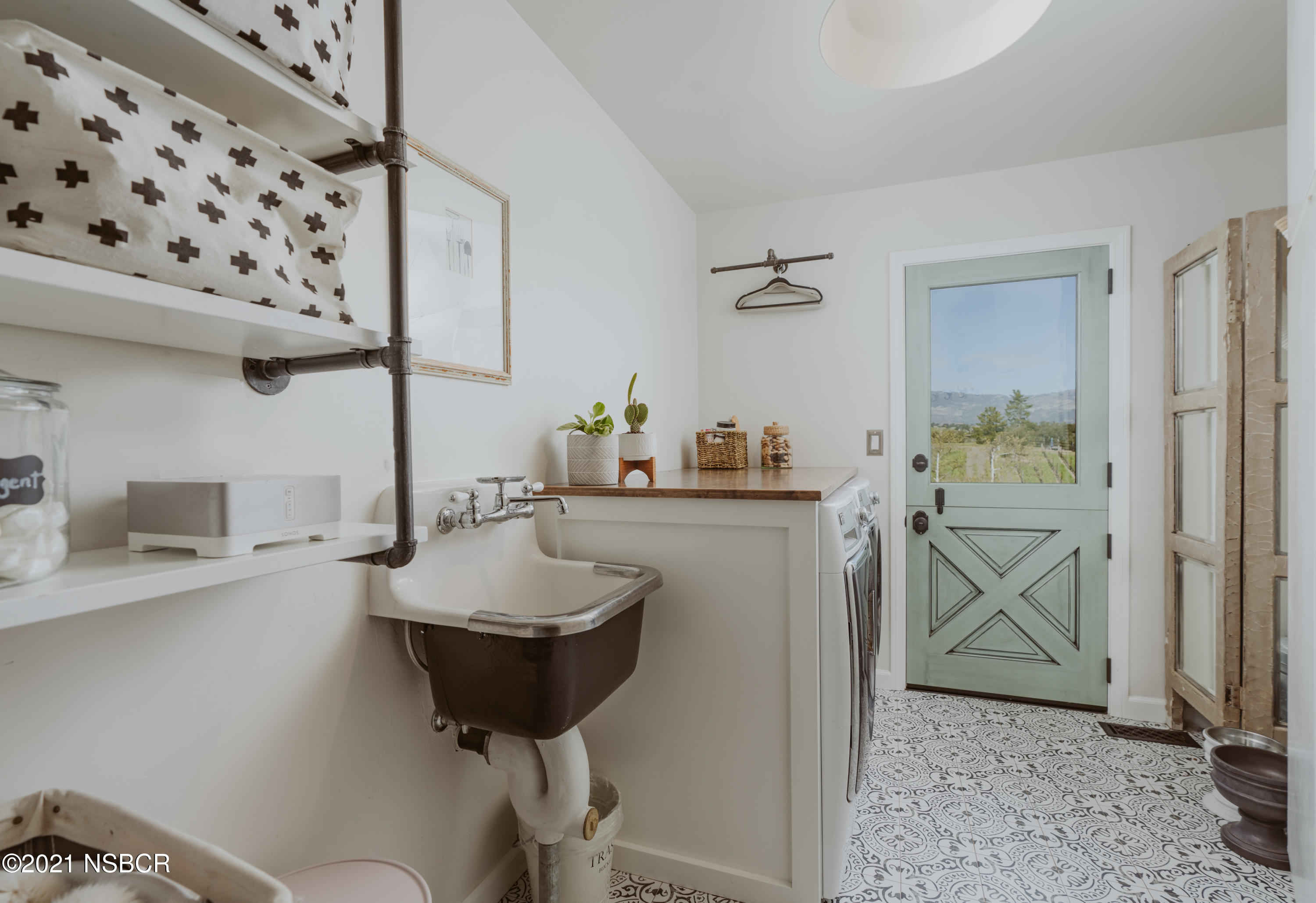 2968 Canada Este Road Santa Ynez, CA 93460 - Photo 20 of 37 Laundry Room
