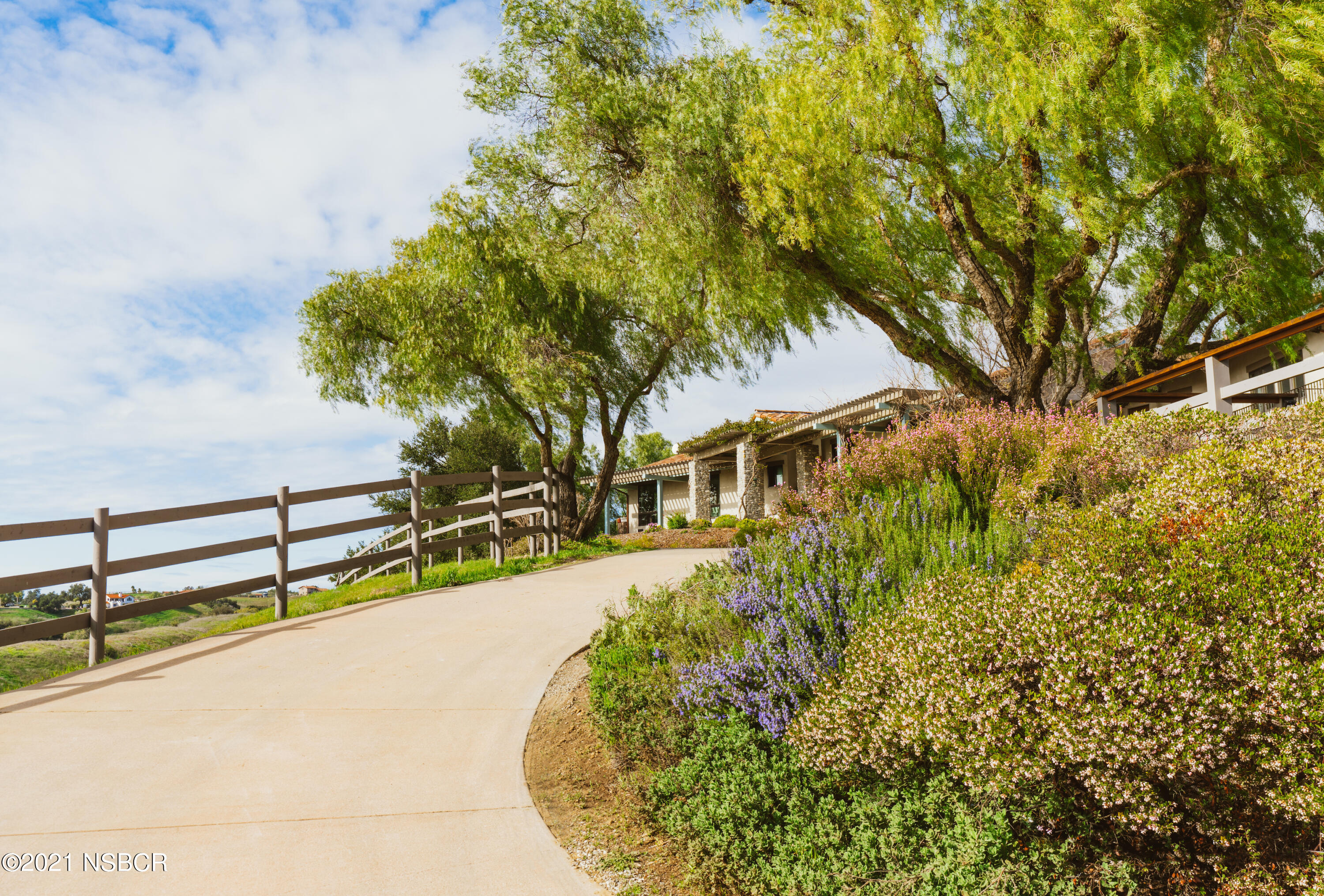 2968 Canada Este Road Santa Ynez, CA 93460 - Photo 30 of 37 Circle Driveway