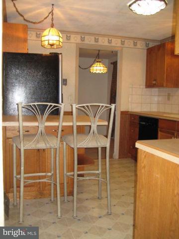 192 Pitney Road Lancaster, PA 17601 - Photo 3 of 8 Gallery Image 3