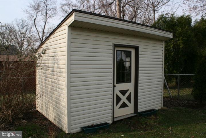 192 Pitney Road Lancaster, PA 17601 - Photo 7 of 8 Gallery Image 7