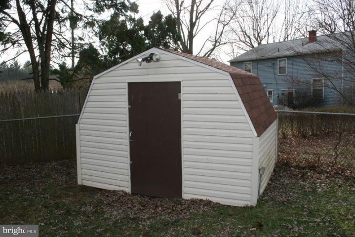 192 Pitney Road Lancaster, PA 17601 - Photo 8 of 8 Gallery Image 8