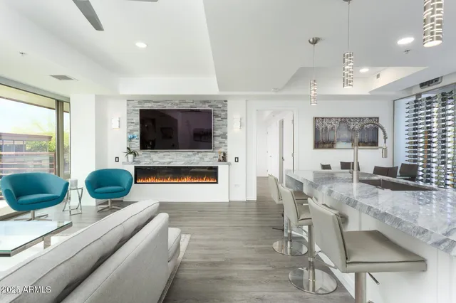 $6,750 | 7147 East Rancho Vista Drive, Unit 7002, Scottsdale, AZ 85251