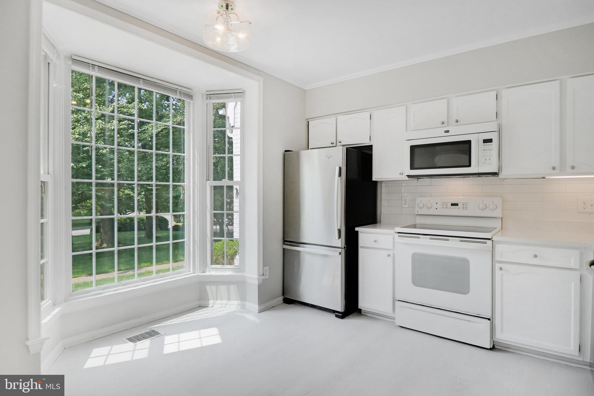 6806 Melrose Drive McLean, VA 22101 - Photo 3 of 63