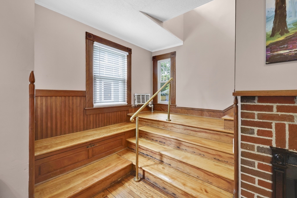 36 Spruceland Avenue Springfield, MA 01108 - Photo 16 of 42