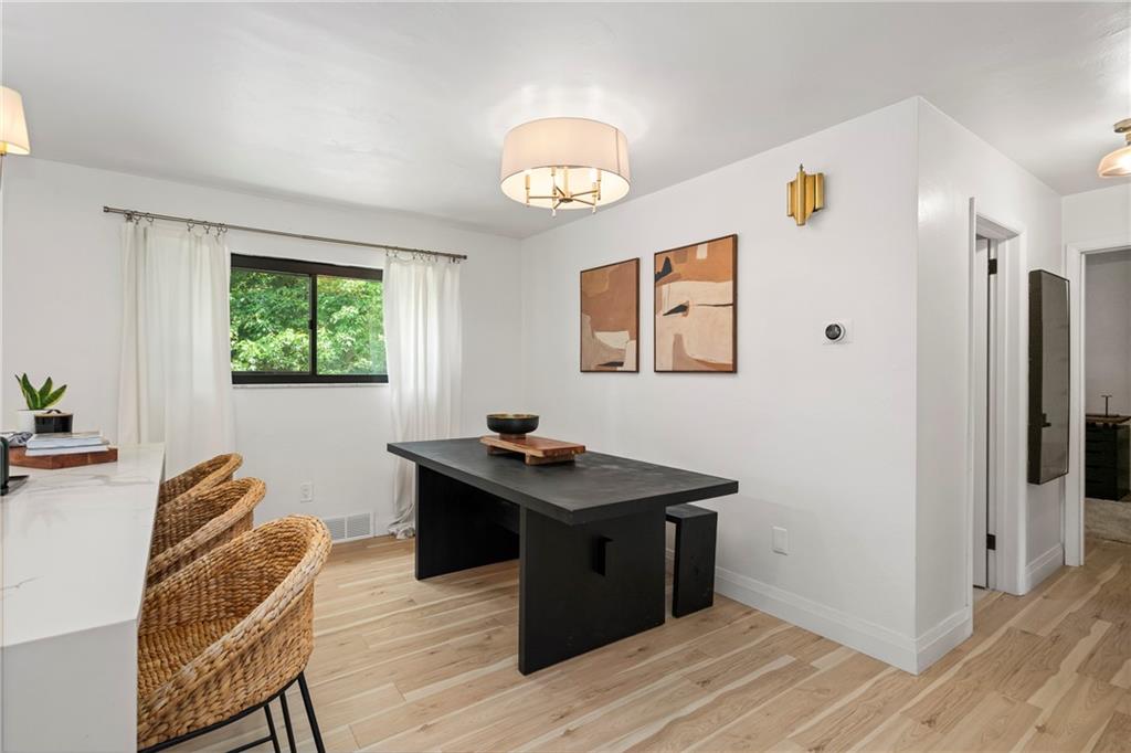 328 Thompson Run Road Pittsburgh, PA 15237 - Photo 5 of 29