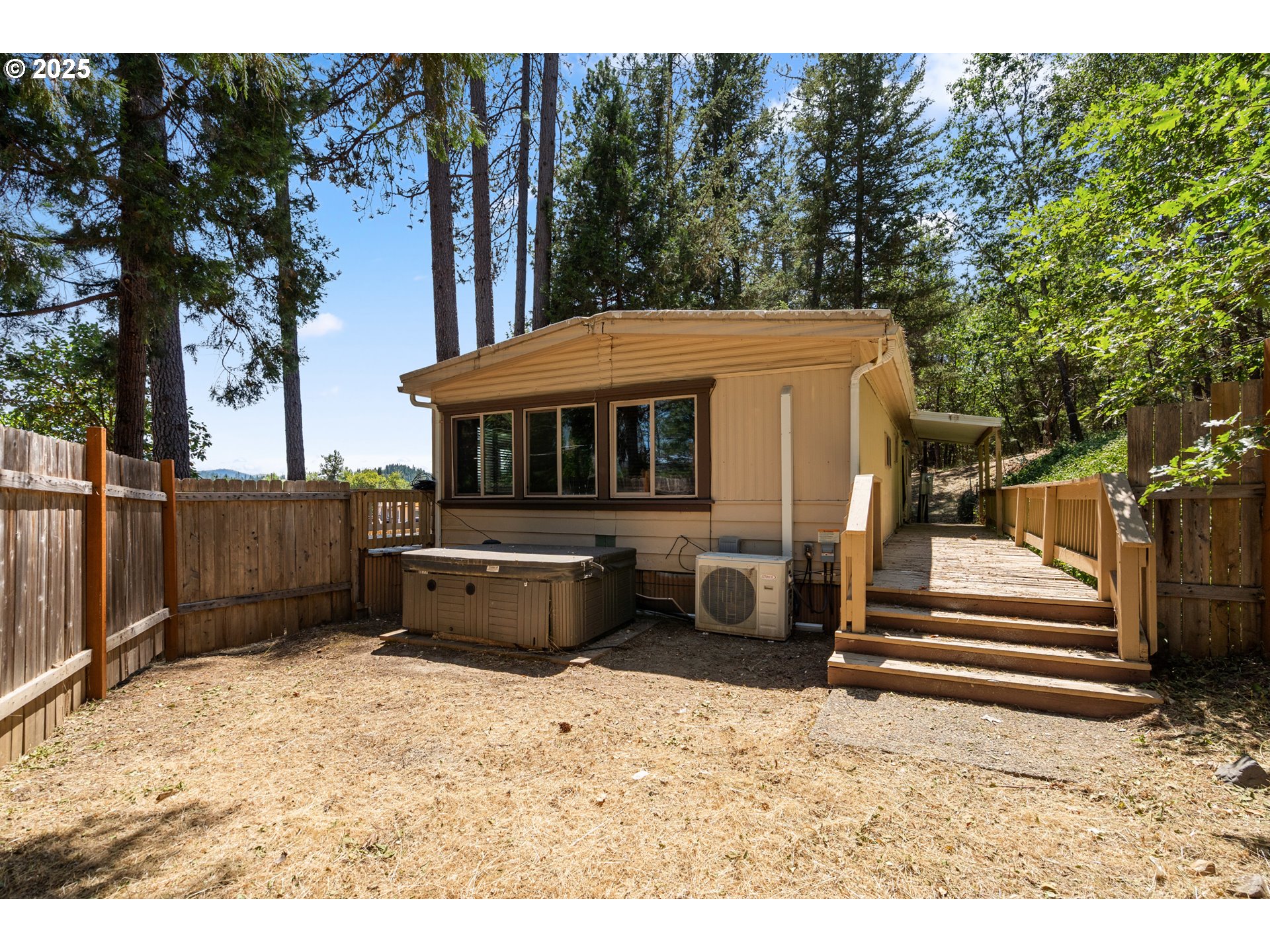 8359 East Evans Creek Road Rogue River, OR 97537 - Photo 3 of 19 Gallery Image 3