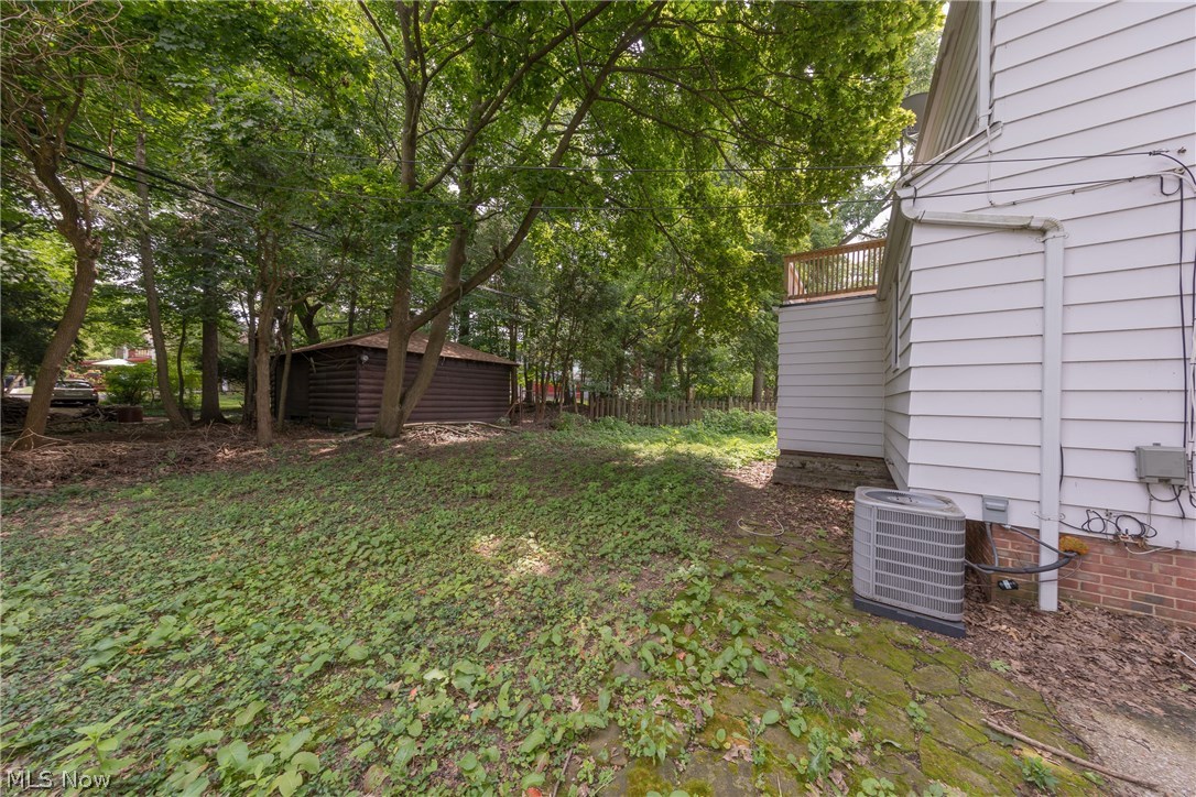 1131 Haselton Road Cleveland Heights, OH 44121 - Photo 29 of 31