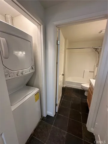 $530,000 | 20191 Cape Coral Lane, Unit 214, Huntington Beach, CA 92646