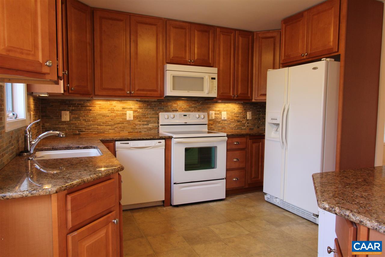 1237 Timberbranch Court Charlottesville, VA 22902 - Photo 7 of 21 Gallery Image 7