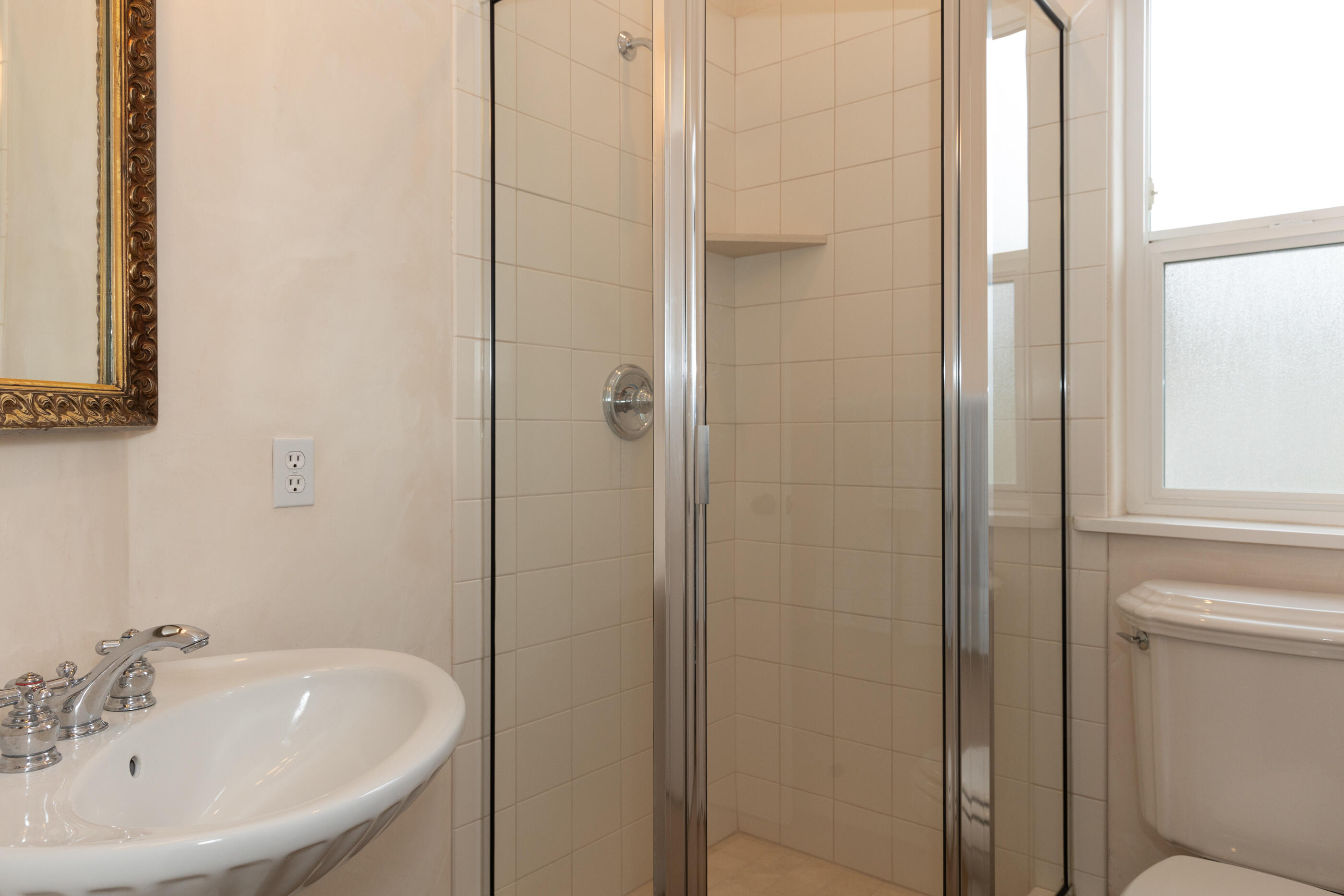 215 River Ridge Lane, Unit B Ketchum, ID 83340 - Photo 22 of 30 Bathroom/Powder