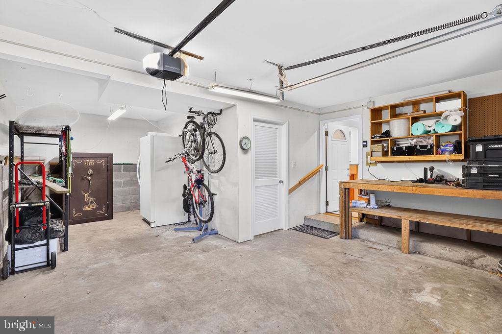 8471 Great Lake Lane Springfield, VA 22153 - Photo 35 of 65 a view of a room with gym equipment