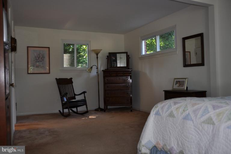 8926 Victoria Road Springfield, VA 22151 - Photo 14 of 22 Bedroom (Master)