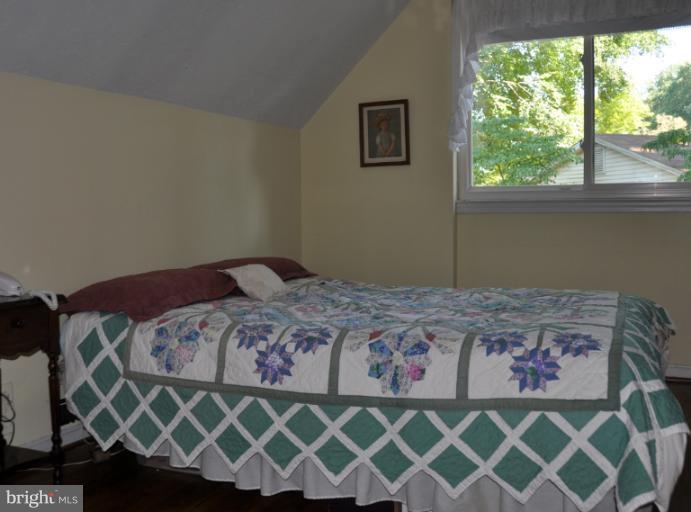 8926 Victoria Road Springfield, VA 22151 - Photo 3 of 22 Bedroom