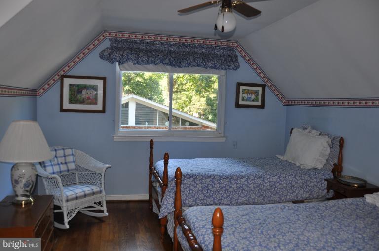 8926 Victoria Road Springfield, VA 22151 - Photo 10 of 22 Bedroom