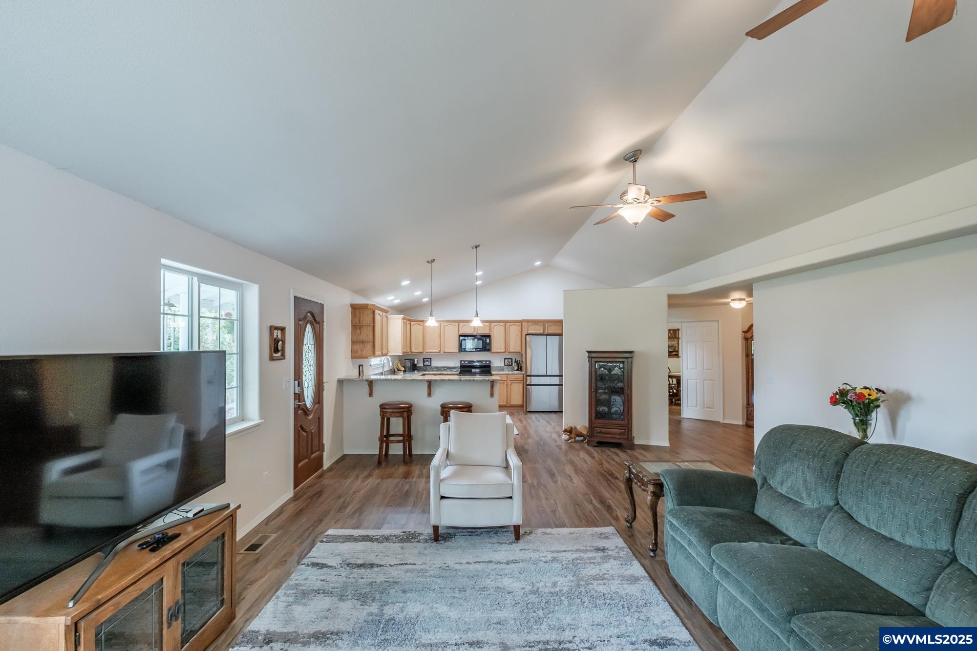 36279 Middle Ridge Road Lebanon, OR 97355 - Photo 8 of 50