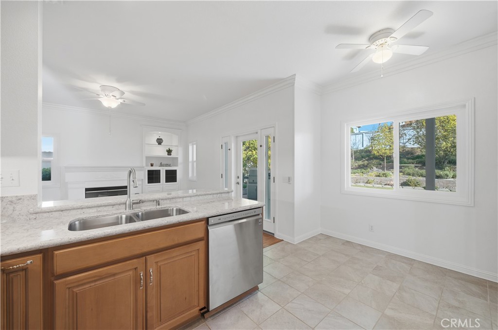 40998 Promenade Chardonnay Temecula, CA 92591 - Photo 13 of 45 Kitchen