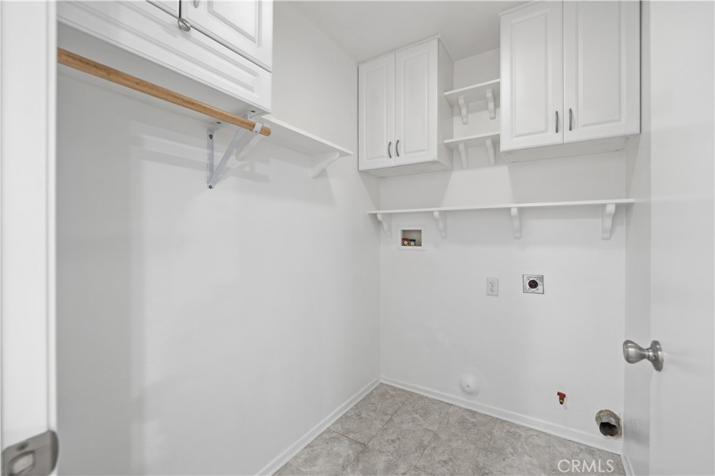 40998 Promenade Chardonnay Temecula, CA 92591 - Photo 21 of 45 Laundry