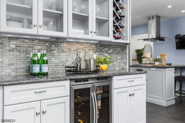 $1,075,000 | 181 Center Avenue, Chatham, NJ 07928