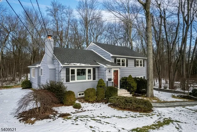 $1,075,000 | 181 Center Avenue, Chatham, NJ 07928