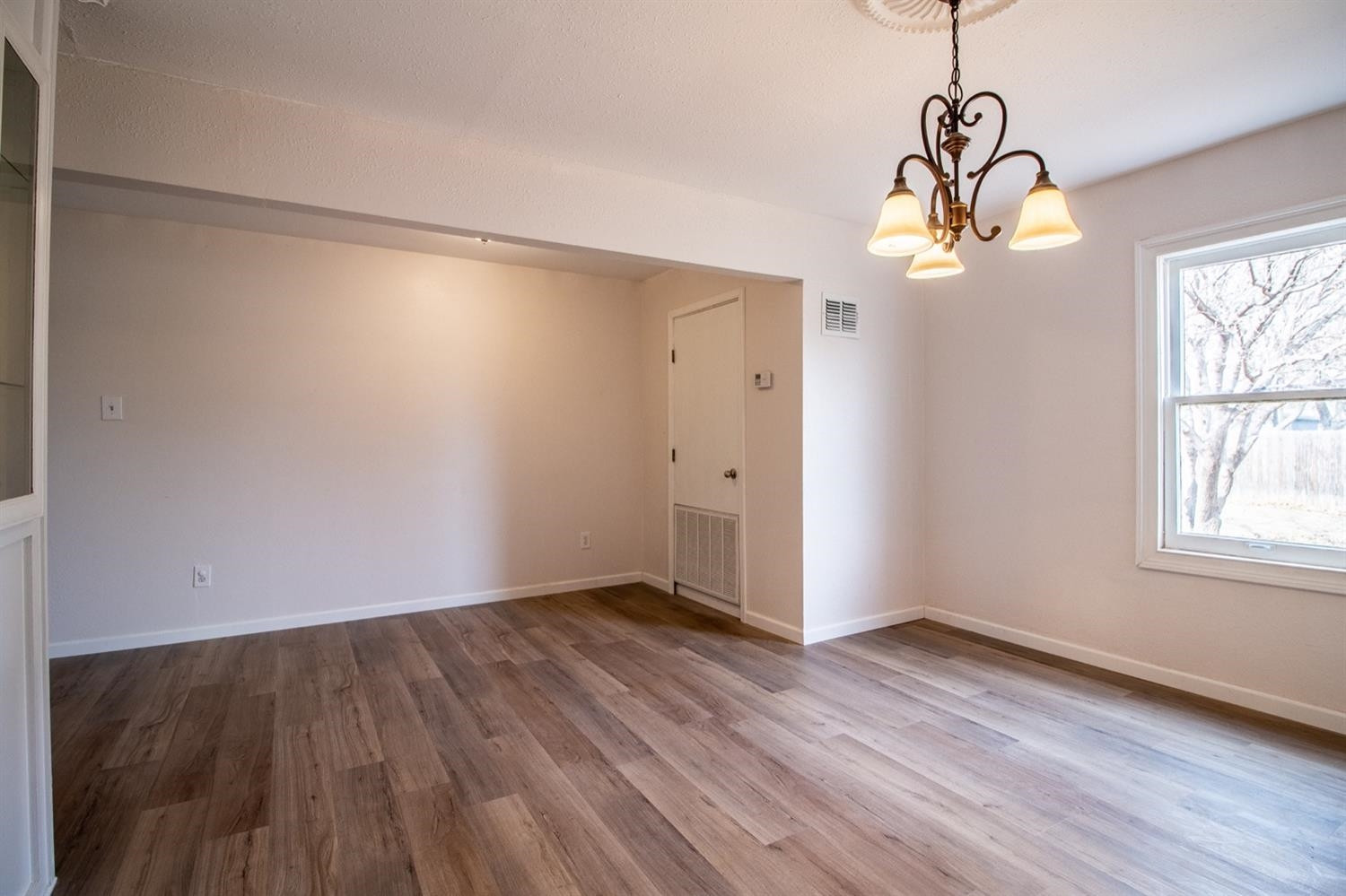 2810 40th Street Lubbock, TX 79413 - Photo 15 of 27 Photo 15