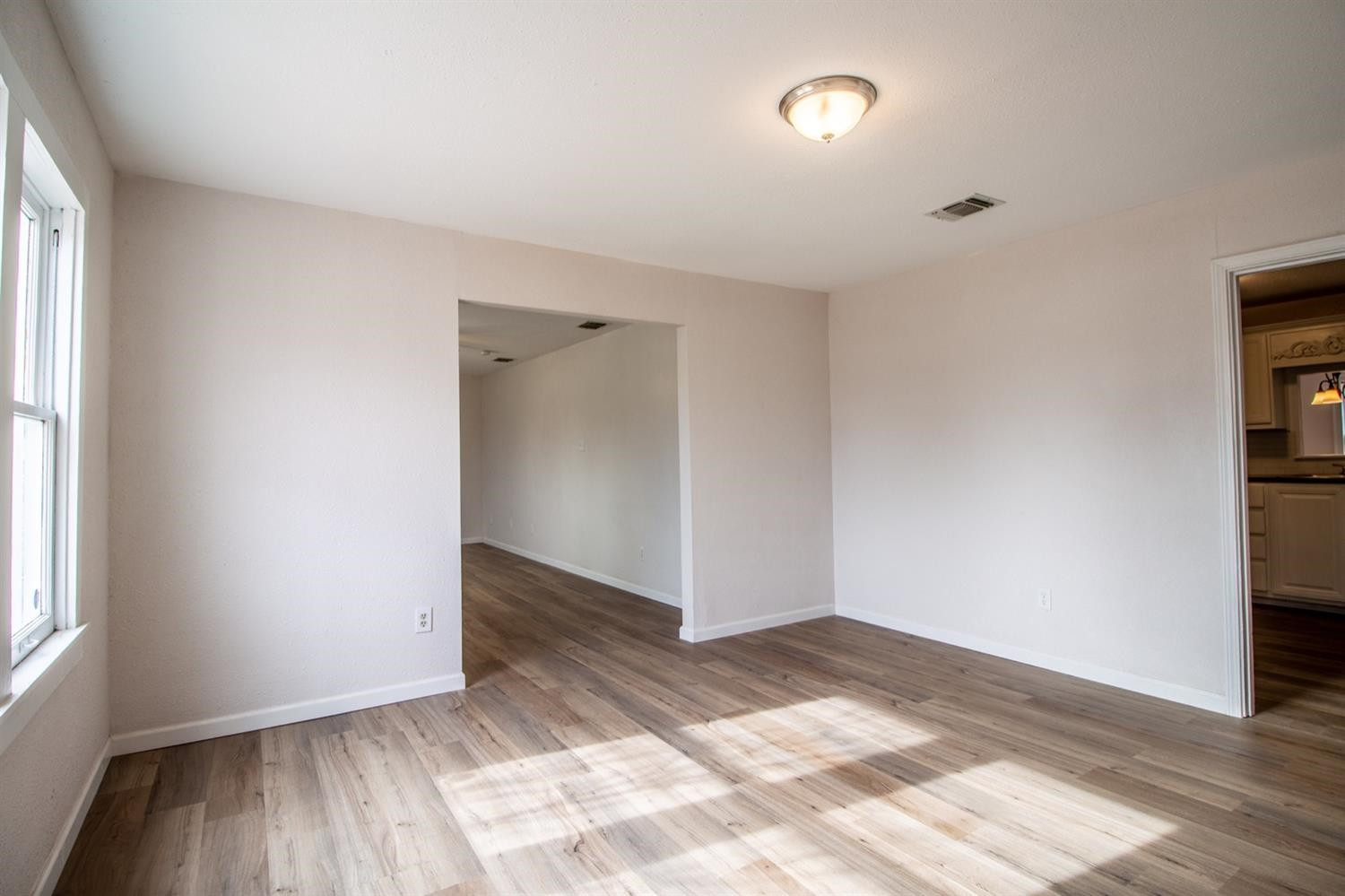 2810 40th Street Lubbock, TX 79413 - Photo 7 of 27 Photo 7