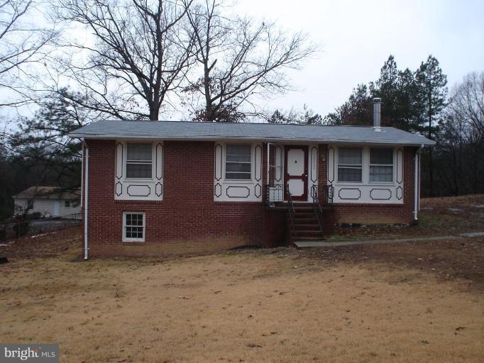 18131 Vip Jon Road Ruther Glen, VA 22580 - Photo 1 of 1 Exterior (Main)