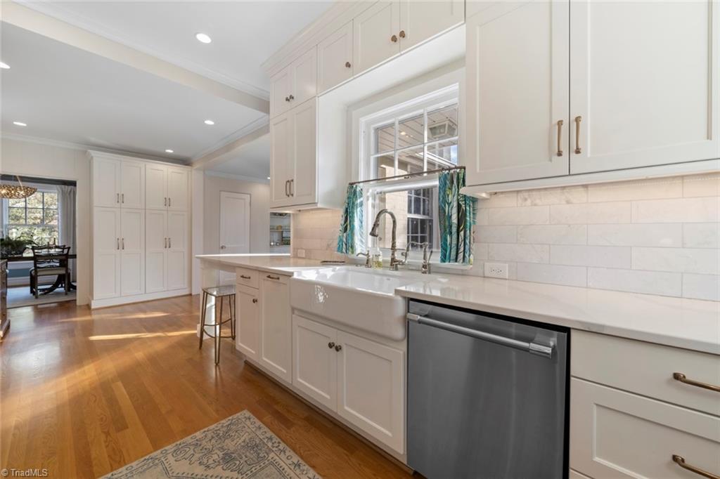 417 Arbor Road Winston-Salem, NC 27104 - Photo 12 of 50 Kitchen