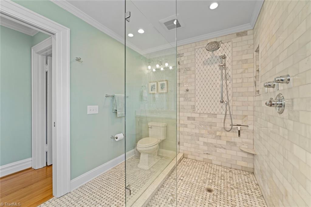 417 Arbor Road Winston-Salem, NC 27104 - Photo 22 of 50 Primary Bath