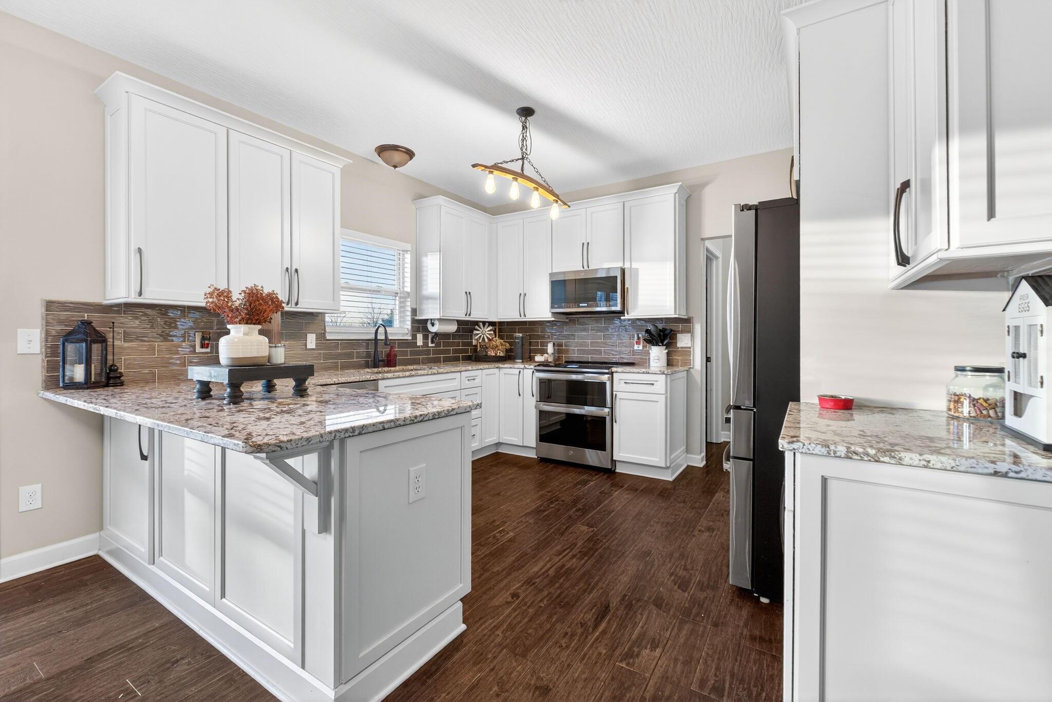 6255 Thomas Road Radnor, OH 43066 - Photo 23 of 84 Kitchen