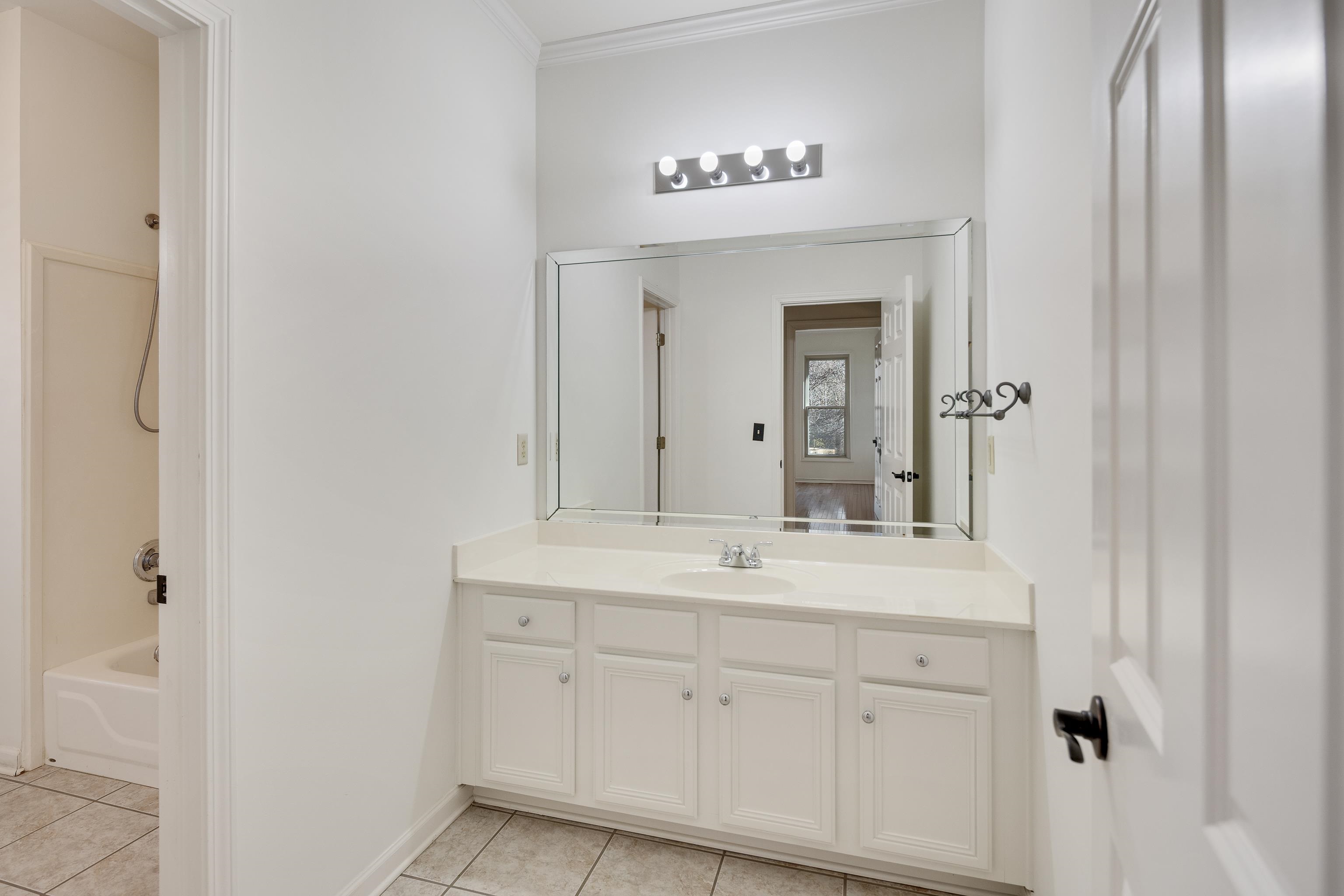 186 North White Station Road Memphis, TN 38117 - Photo 31 of 38