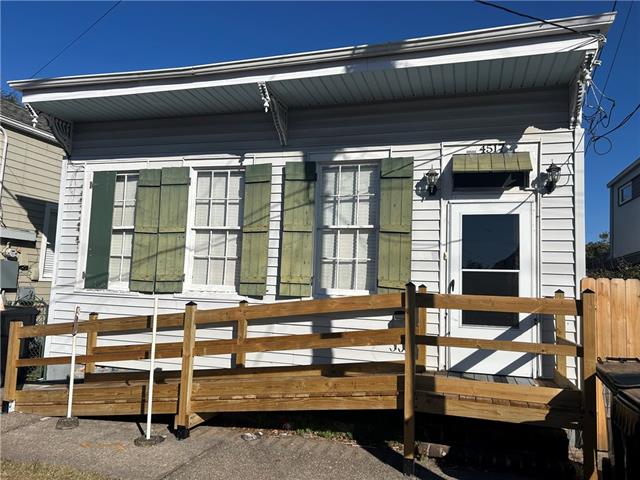 4517 Annunciation Street New Orleans, LA 70115 - Photo 1 of 7