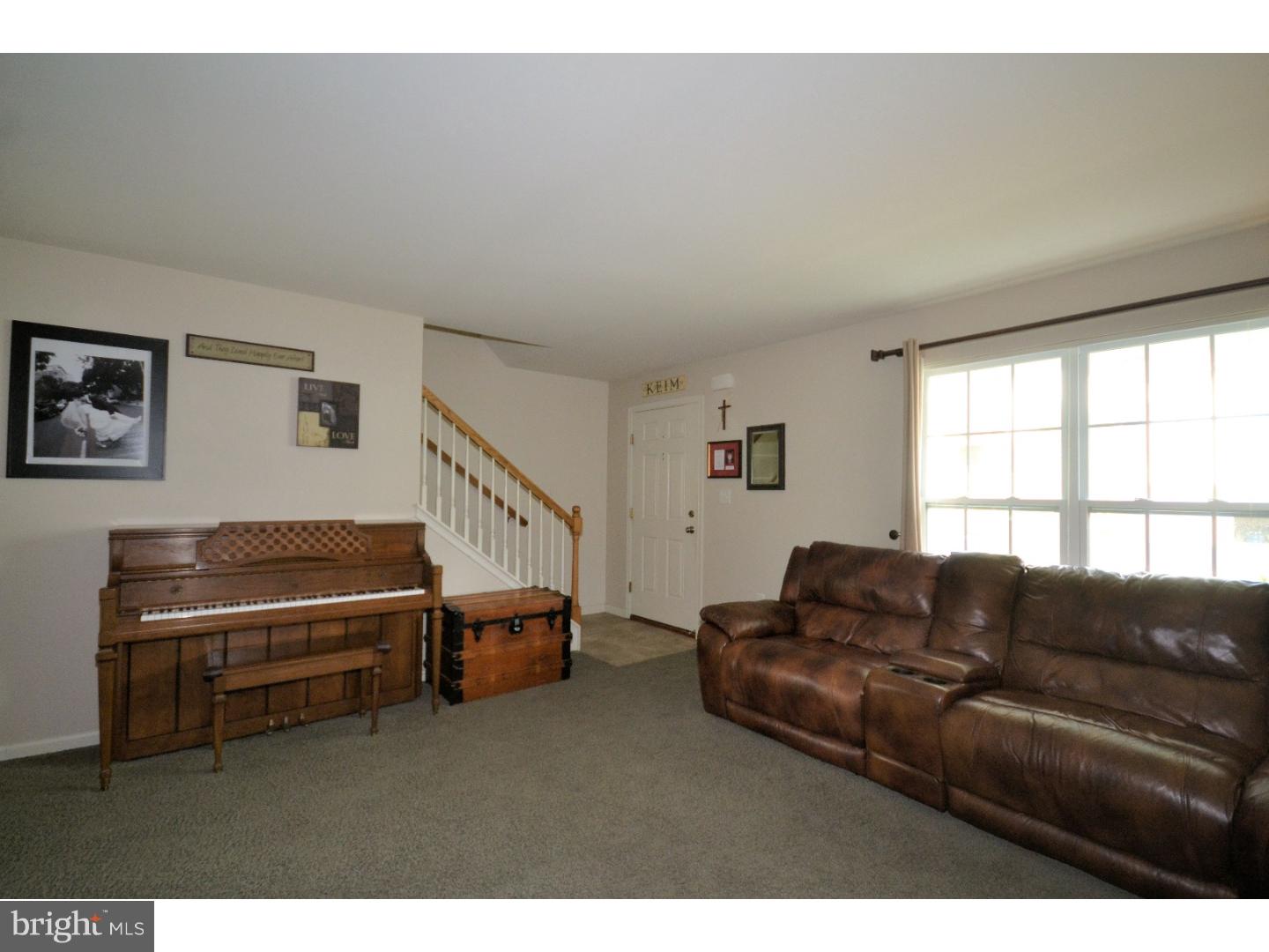 232 Longview Drive Sinking Spring, PA 19608 - Photo 3 of 18
