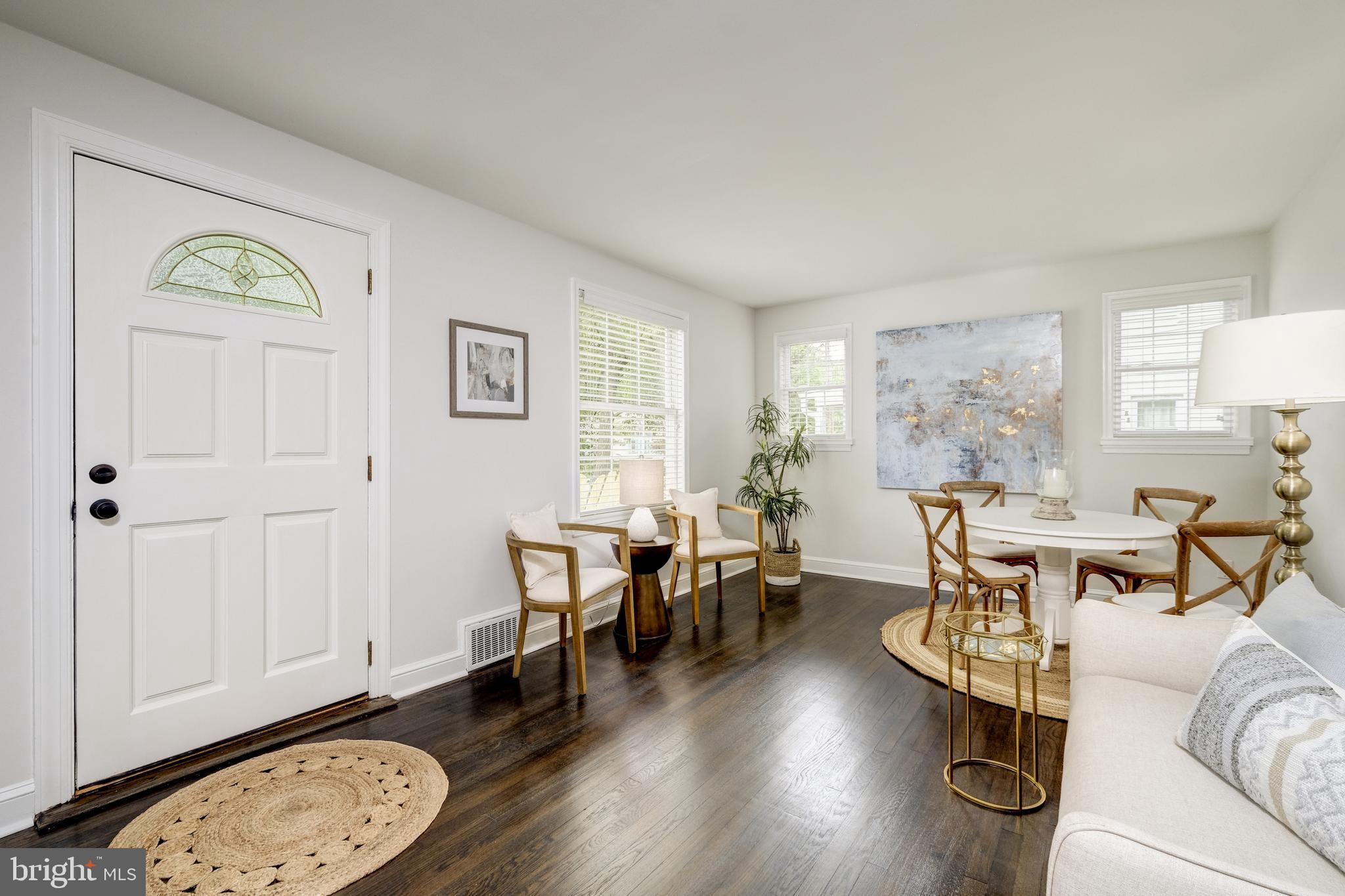 116 South Spring Street Falls Church, VA 22046 - Photo 4 of 32 Gallery Image 4