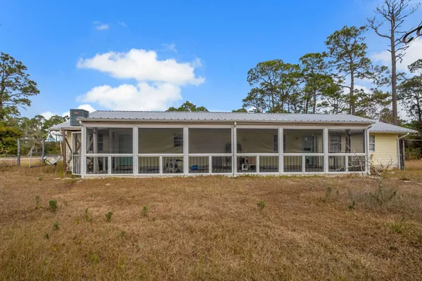 $435,000 | 1105 Gray Avenue, Carrabelle, FL 32322