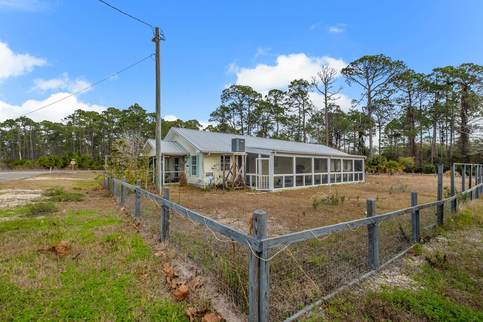 1105 Gray Avenue Carrabelle, FL 32322 - Photo 29 of 46