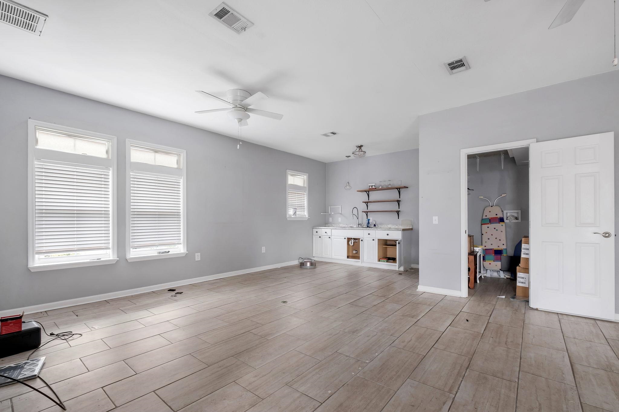 1105 Gray Avenue Carrabelle, FL 32322 - Photo 7 of 46