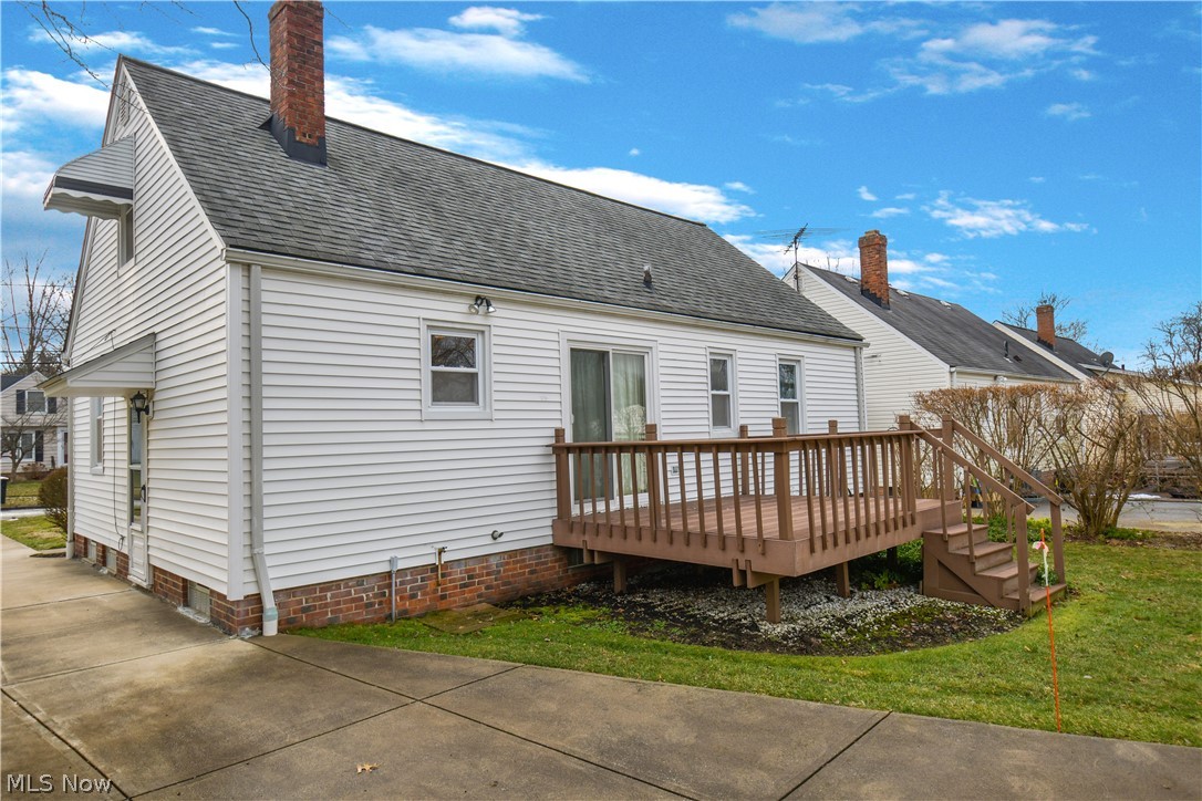 5515 Huron Road Lyndhurst, OH 44124 - Photo 31 of 35