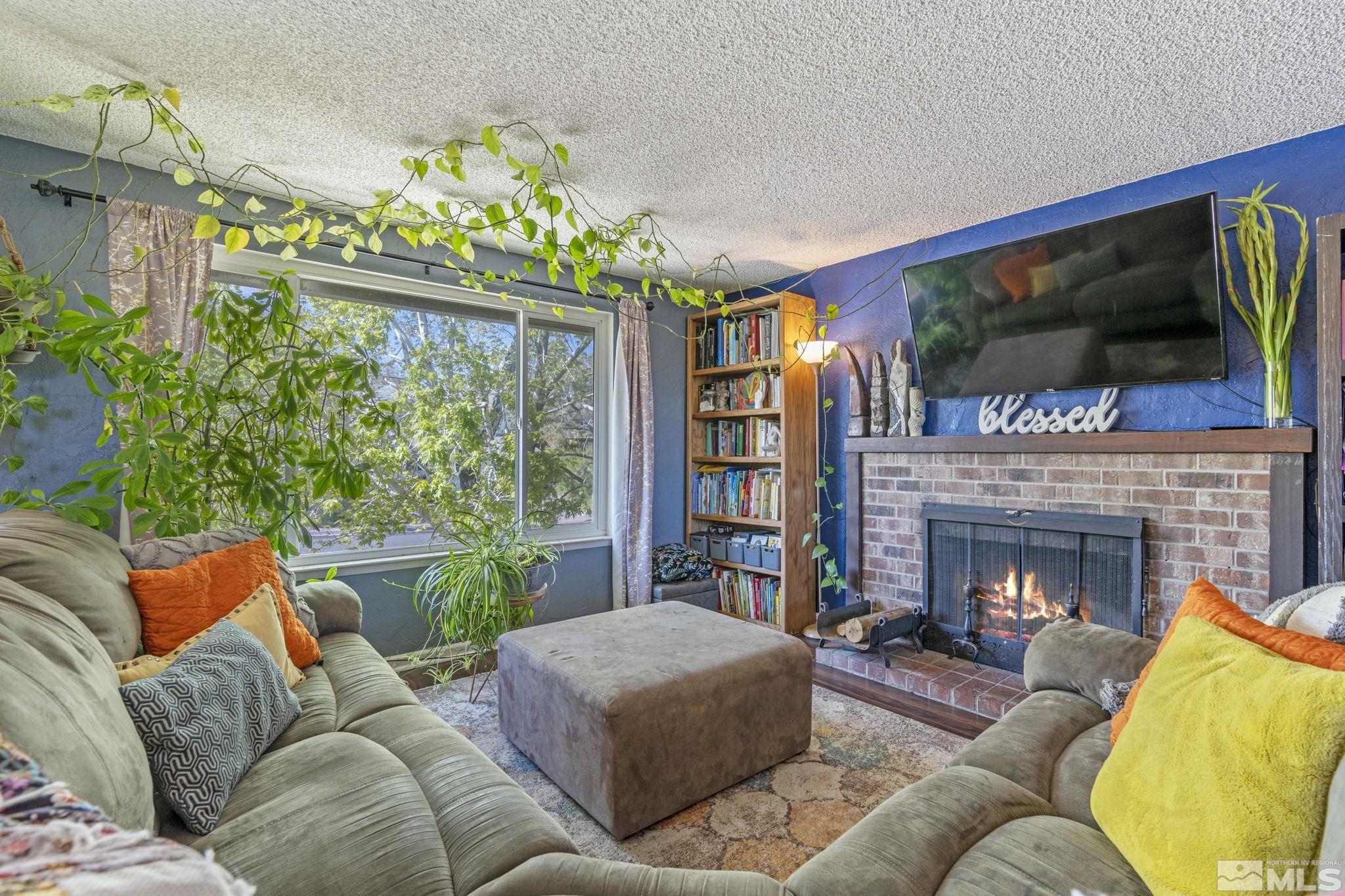 3690 Meeks Way Reno, NV 89503 - Photo 4 of 16 Photo 4