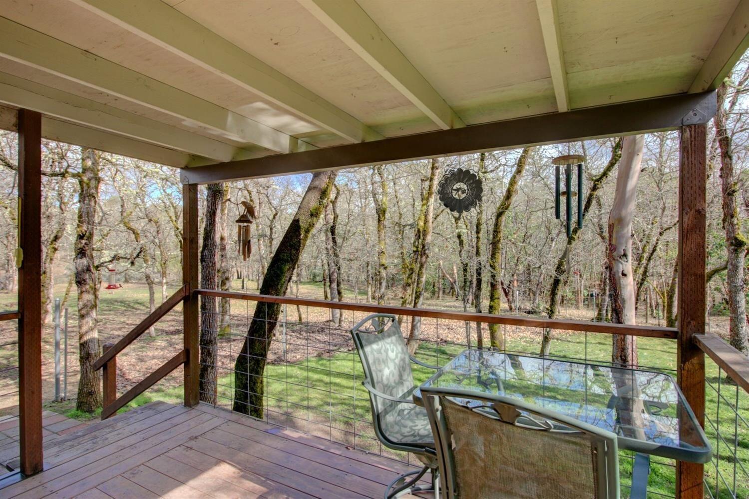 5723 Old Stage Road Central Point, OR 97502 - Photo 17 of 24 16