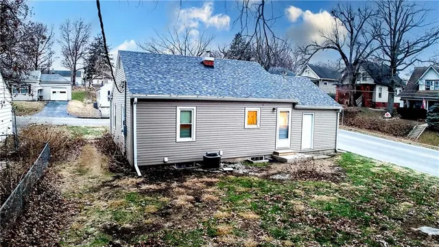 $154,900 | 2201 Monterey Drive, St. Joseph, MO 64507