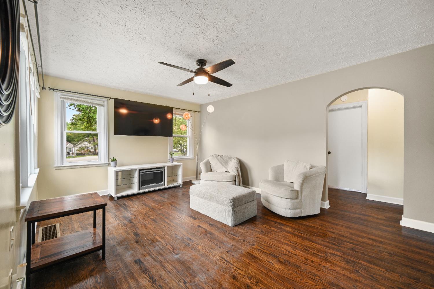 602 Ridge Avenue Aurora, IN 47001 - Photo 4 of 26