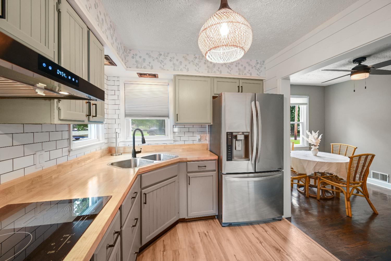 602 Ridge Avenue Aurora, IN 47001 - Photo 7 of 26