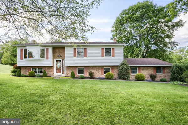 $349,900 | 83 Ninth Street, Mifflintown, PA 17059