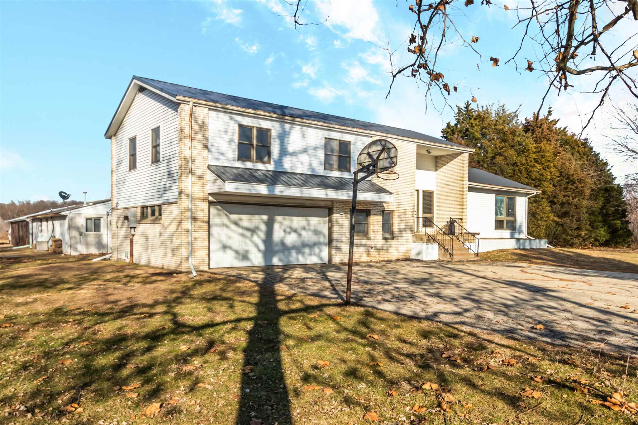 7824 Townline Road Manito, IL 61546 - Photo 2 of 36 Gallery Image 2