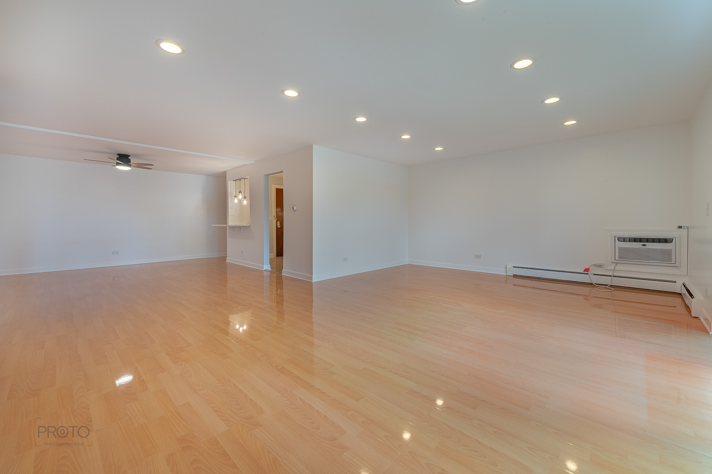 10353 Dearlove Road, Unit 3A Glenview, IL 60025 - Photo 4 of 23 Gallery Image 4