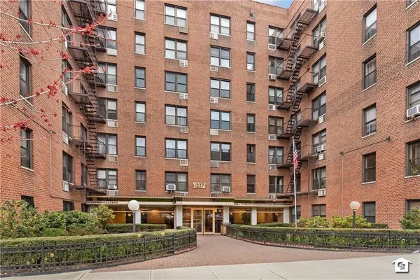 $339,000 | 1237 Avenue Z, Unit 1W | Sheepshead Bay