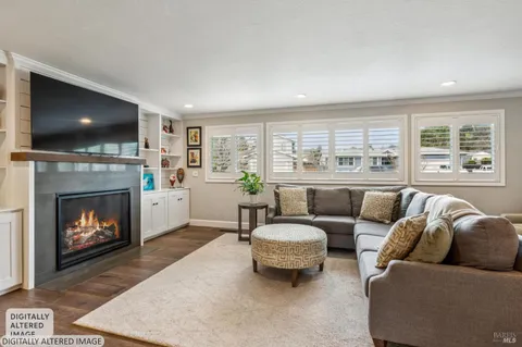 $1,595,000 | 2 Linda Court, Novato, CA 94947